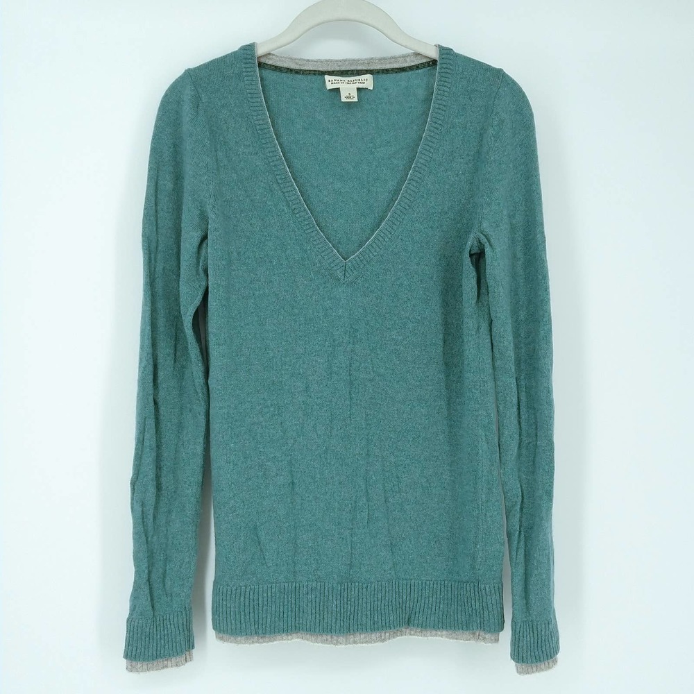 Banana Republic Sweater V-Neck Blue Cashmere Blend